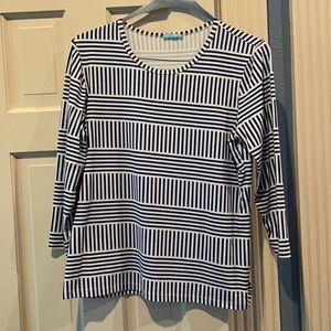 J. McLaughlin 3/4 sleeve top